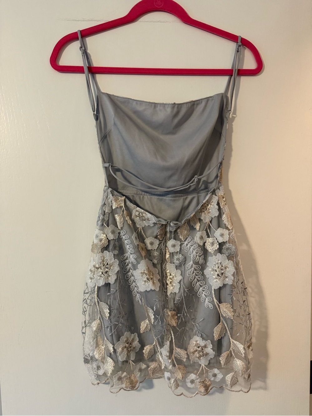Lucy in the Sky floral dress - Picture 2 of 3
